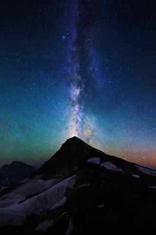 夜色下的大山和星河高清手机壁纸