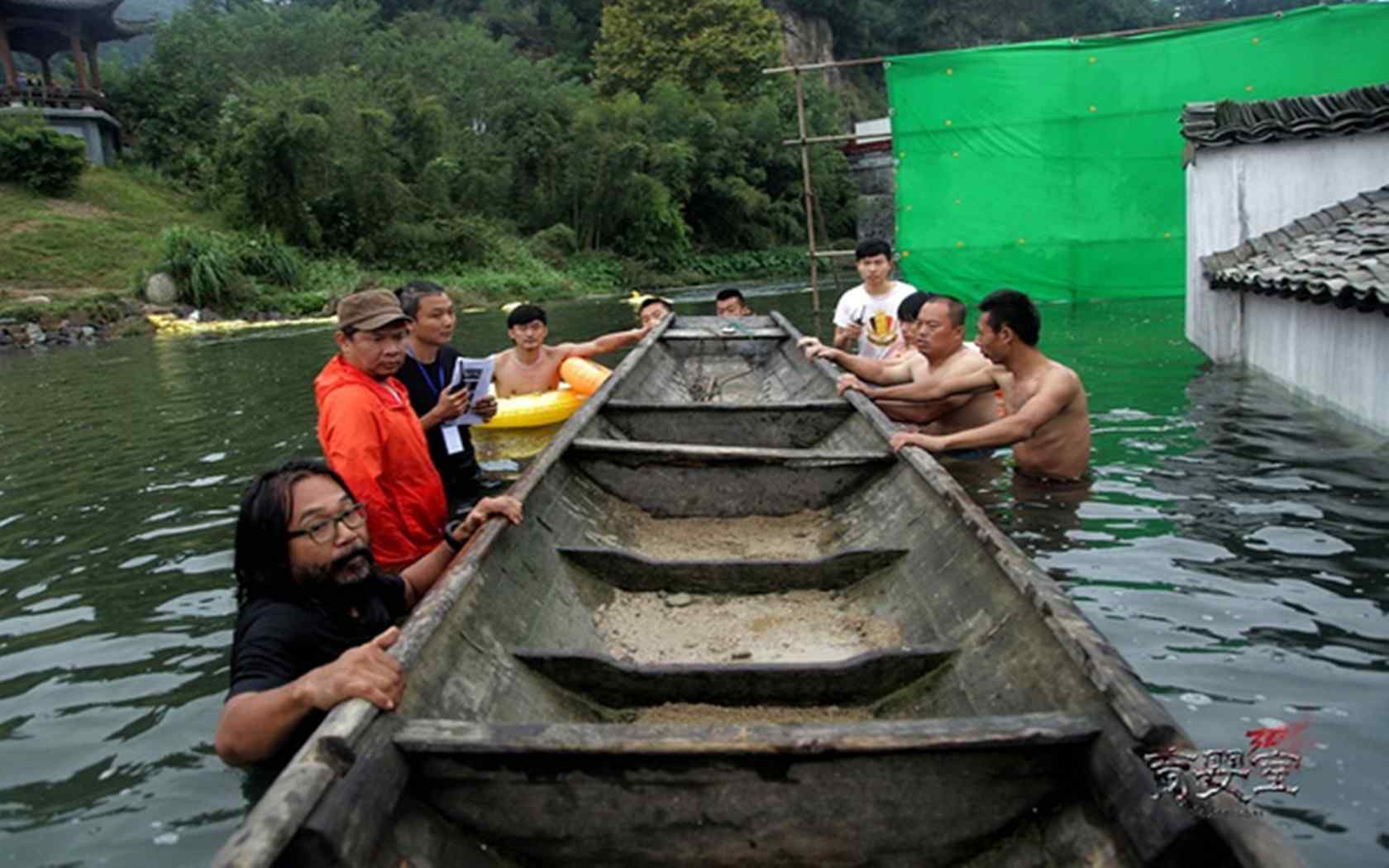 《育婴室 》惊悚 恐怖海报剧照图片