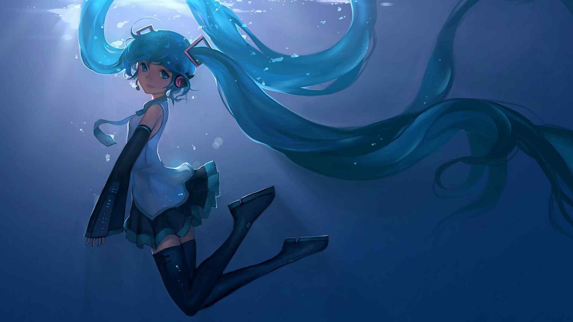 初音未来唯美水下画面电脑壁纸