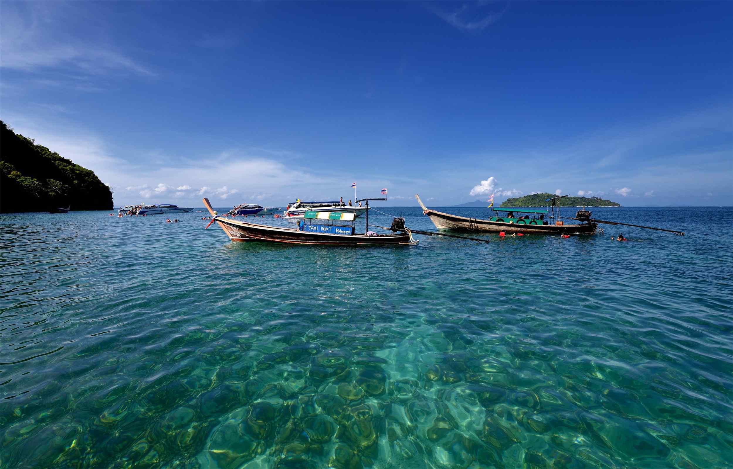 海洋小船泰国普吉岛自然风景电脑桌面壁纸图片